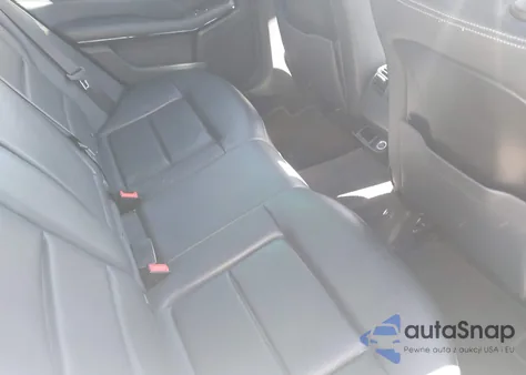 2014 Mercedes-Benz E 350 4Matic z USA, uszkodzony, nr VIN WDDHF8JB7EA886485